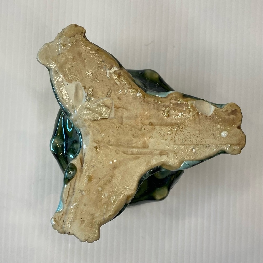 Vintage Lucky Elephant Three Sides Planter Trunk Up Majolica Pottery - Picture 6 of 9